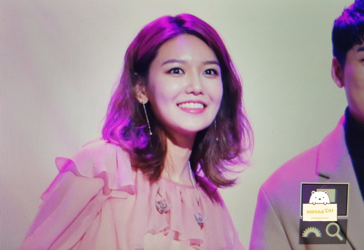 sootaeggoma's tweet photo. 170113 Beaming Effect 2017 자선 콘서트 #수영 💕💕
그런 아름다운 콘서트를 만들어주셔서 너무 감사해요!! 날씨가 많이 추운데도 맘이 따뜻해졌어요 😊 자랑스럽당~ 😙
#BeamingEffect2017 https://t.co/6Y291mIrIF