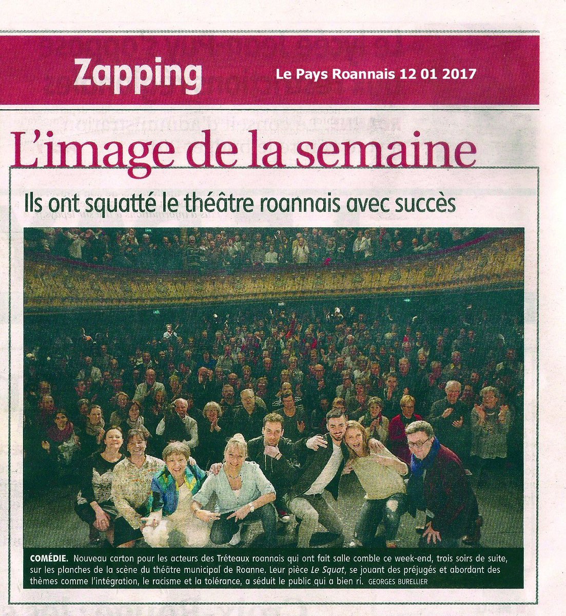TreteauxR's tweet photo. Image de la semaine dans @lepays_fr  On a tout squatté et tout déchiré !!! #journal #une #titre #image #succès #public https://t.co/T1zoHuXJic