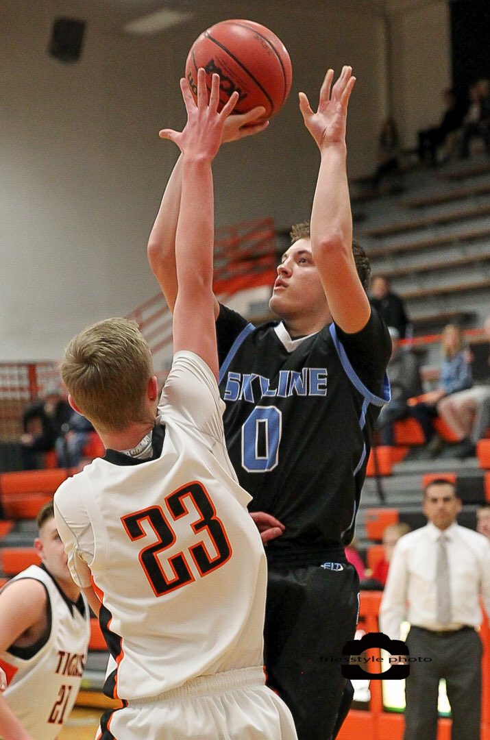 friesstylephoto's tweet photo. @SkylineGrizz vs @IdahoFallsHS JV basketball gallery online now at link in profile. @SHS6thmann @IFHSJUNGLE https://t.co/9xRhyjYnFi