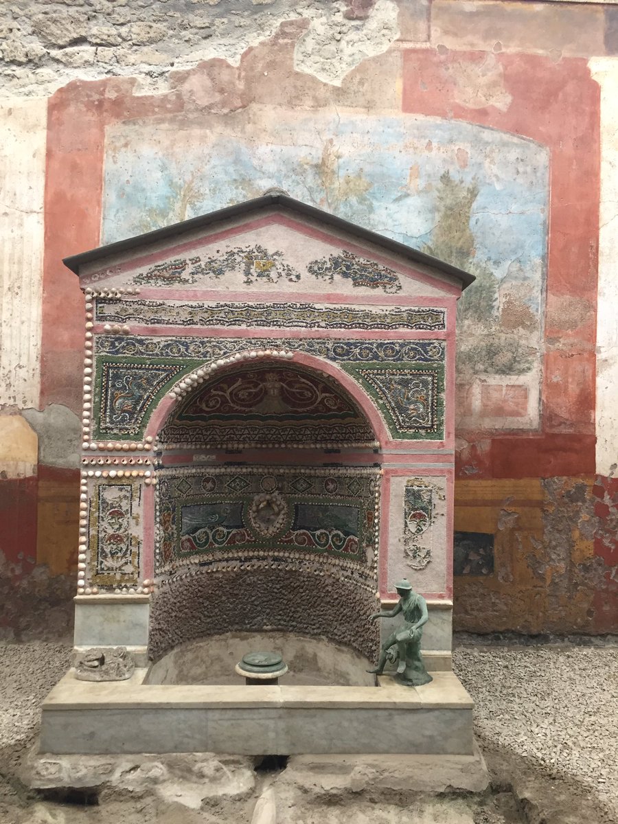 stephenjohnkay's tweet photo. Small excavation in front of the fountain in House of Small Fountain #Pompeii #RegioVI @pompei79 @Pompeiana79 @StevenEllis74 https://t.co/UG5TEWVJi2