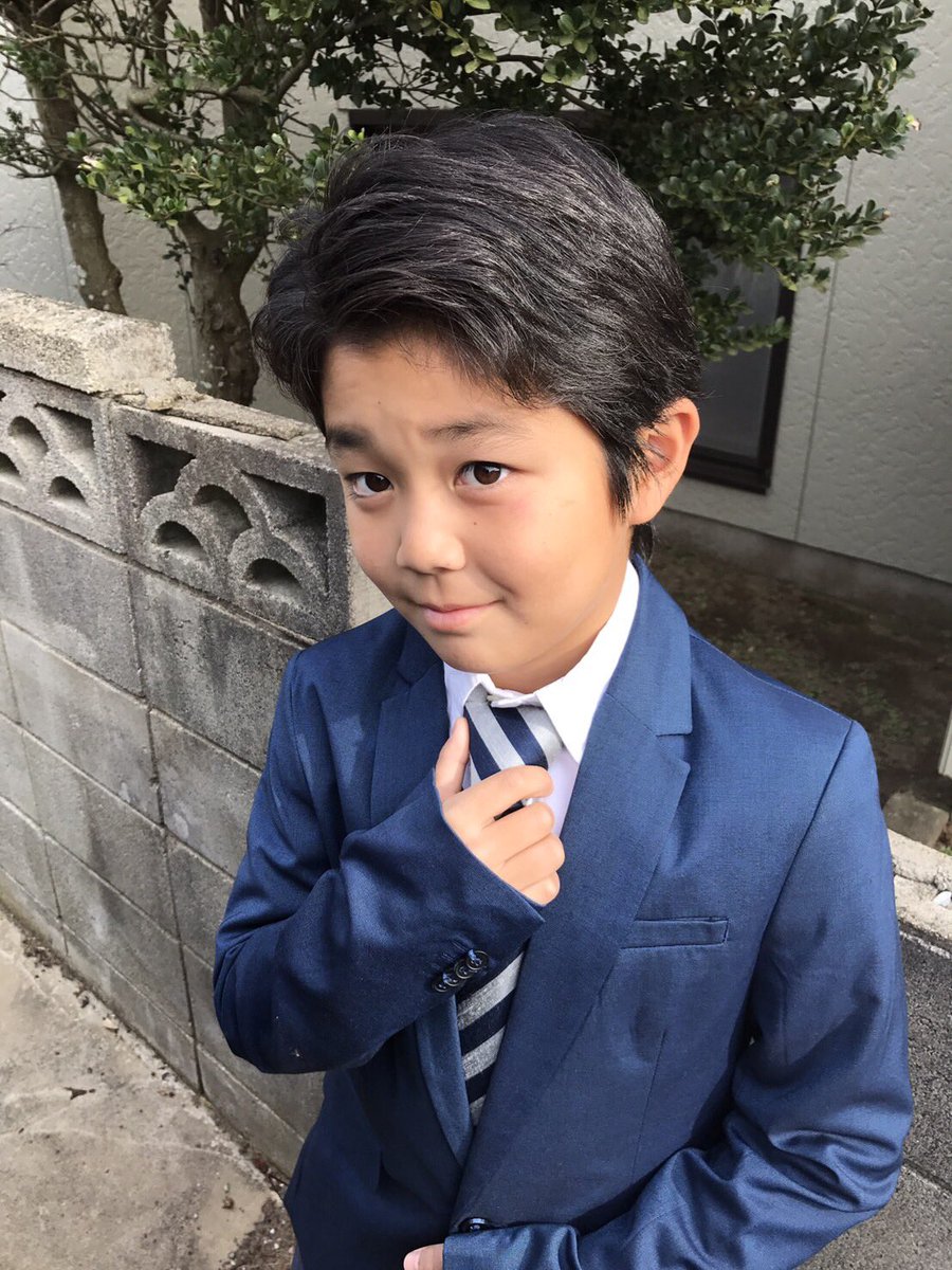 クラージュキッズ No Twitter 明日 1月14日 土 夜7時 フジテレビ 超ハマる 爆笑キャラパレード 野性爆弾くっきーさんのコントに金山仁が出演させて頂いてます