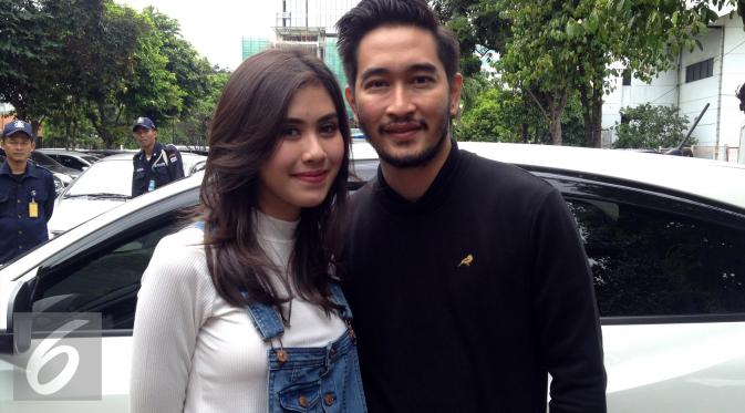 Tanpa Syahnaz Sadiqah, Jeje Govinda Jenguk Yana Zein dlvr.it/N5wpSp