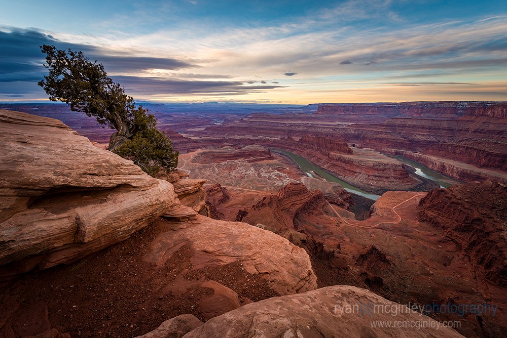 rcmcginley's tweet image. The sun rises over the Colorado River and Dead Horse Point State Park near Canyonlands National Park and #Moab #Utah @yourtake