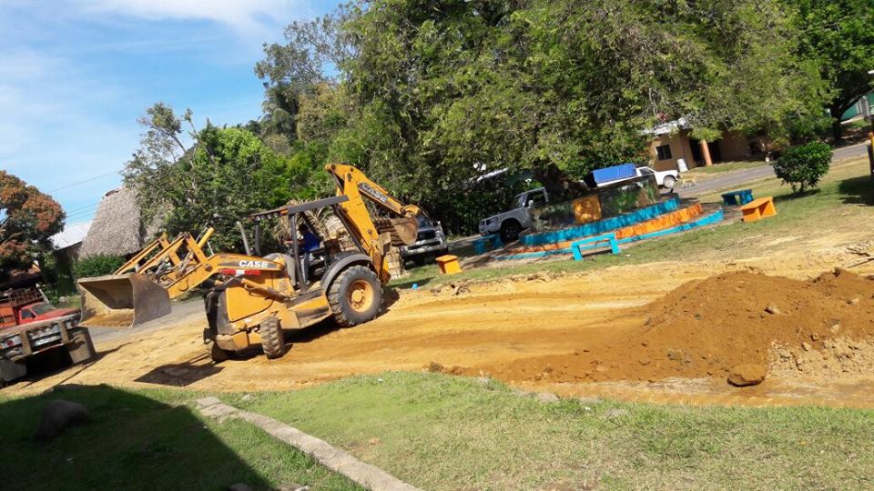 municriodejesus's tweet photo. Se dio inició al proyecto de pavimentación, en el sector de la Felicidad, ubicado en el Corregimiento de Utira. https://t.co/O3W8qMmcbA