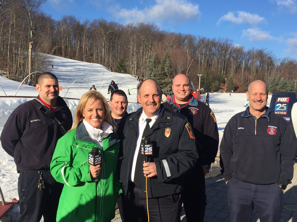 h_donnelly3's tweet photo. Coming up #OnTheSlopes! Chief Nivala + Westminster FD joins @michelelazcano @Wachusett! https://t.co/Bd2bXMB3R0