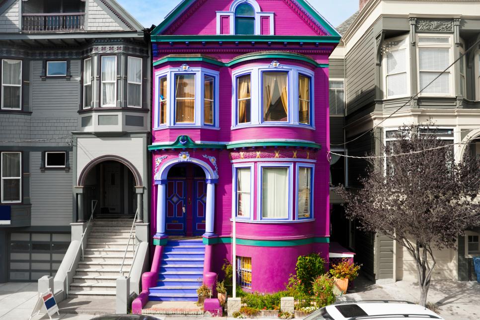 CBHaida's tweet photo. It's good to set your #home apart from the rest, but don't go overboard! #curbappeal  https://t.co/1VTwjx3oBC https://t.co/ryHL2H5h1M