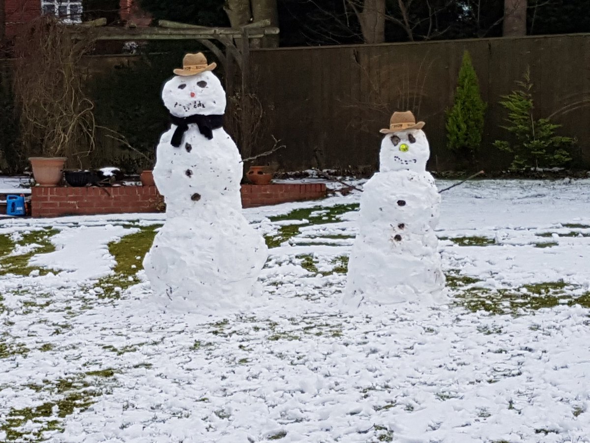 jonnycameron's tweet photo. You're not going to find a better pair of snowmen than these. https://t.co/sHajwYkXf6