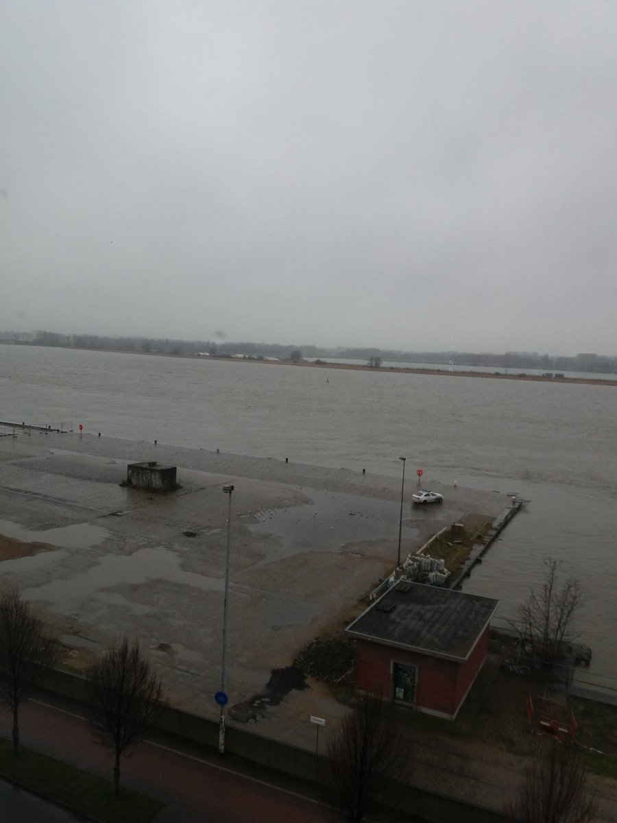 TomHoorens's tweet photo. #spannend #Antwerpen #scheldekaai https://t.co/DroXTt9K1D