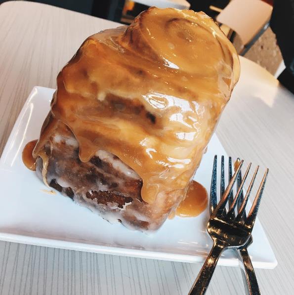HabitDispensary's tweet photo. We “don't want none unless you got [monsta cinna] buns hun.” #nickiminaj #eatthebeat #getjiggywitit #gottahabit https://t.co/WAdx0d0JyD