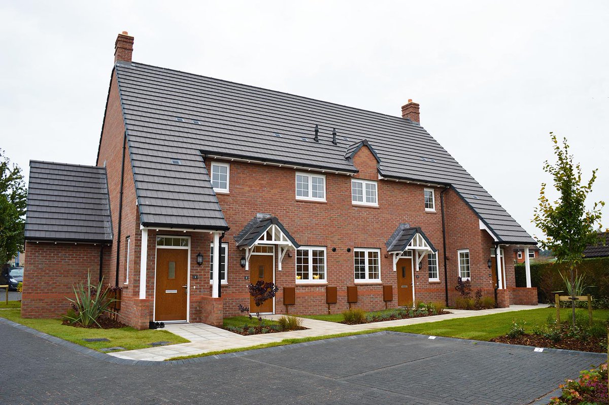 Mon_Housing's tweet photo. Want 2 work on our exciting new schemes in #rural #Monmouthshire? We need a Development#Surveyor
£32k+ Closes 22 Jan https://t.co/IXWtFhOlIe https://t.co/fj5G1hMgie