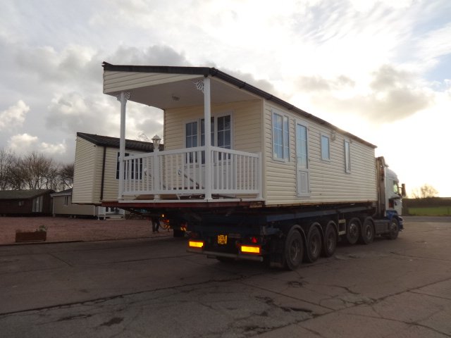 SBLcaravans's tweet photo. Nick Sampson Mechanical Engineering delivering another twin unit to our Winkleigh Sales Centre! #lodge #twinunit #caravan https://t.co/v6AGgllFCh