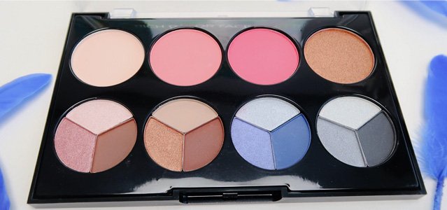 IkHouvanBeauty's tweet photo. Heb je de gastblog van @YuStSoMe over het Face palette van @ActionNederland al gelezen? --> https://t.co/nO6pYXL0p3 #Actionmakeup #budgettip https://t.co/2O4a6ZFJVh