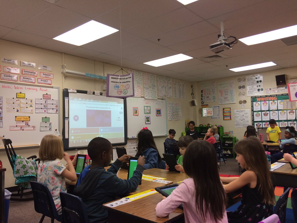 EmanuelTorralba's tweet photo. Quick formative assessment on Government with instant results @GetKahoot @bakerelembears #FunAndEasy #NoGrading #NoPaperPencil https://t.co/63VXTi1oWz