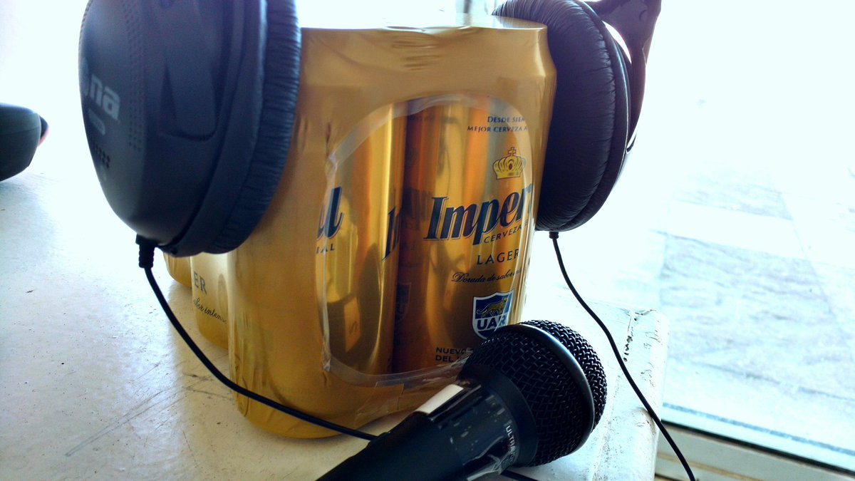 Tucanpress's tweet photo. Ya estamos al aire!! No se pierdan el programa de hoy que sorteamos un six pack de @ImperialARG! @eduabella @Tucanpress @MediaKitAR https://t.co/h4564TCCw2