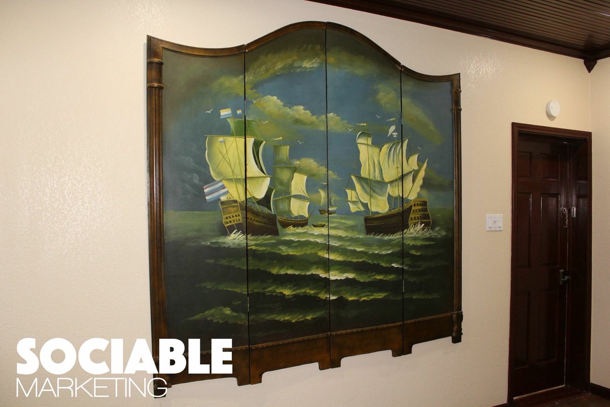 SociableMrkting's tweet photo. Gorgeous photo of a painting on a Shoji screen that we took at a photo shoot today! 

#GetSociable #SMM #PhotoShoot #Rebranding #LogoDesign https://t.co/VrYjtxRkHn