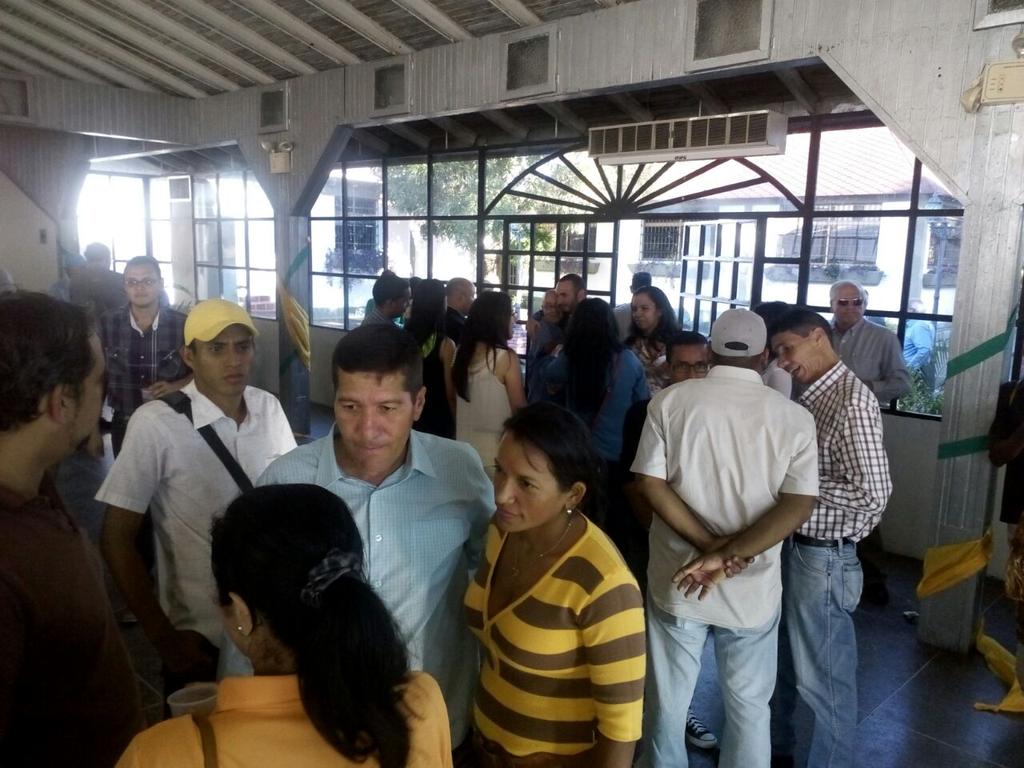 CatalinoJGarcia's tweet photo. Complacido d compartir con luchadores y líderes d nuestro #Municipio en el aniversario #71 de @PartidoCOPEI_ https://t.co/7sFqG3pX6Z