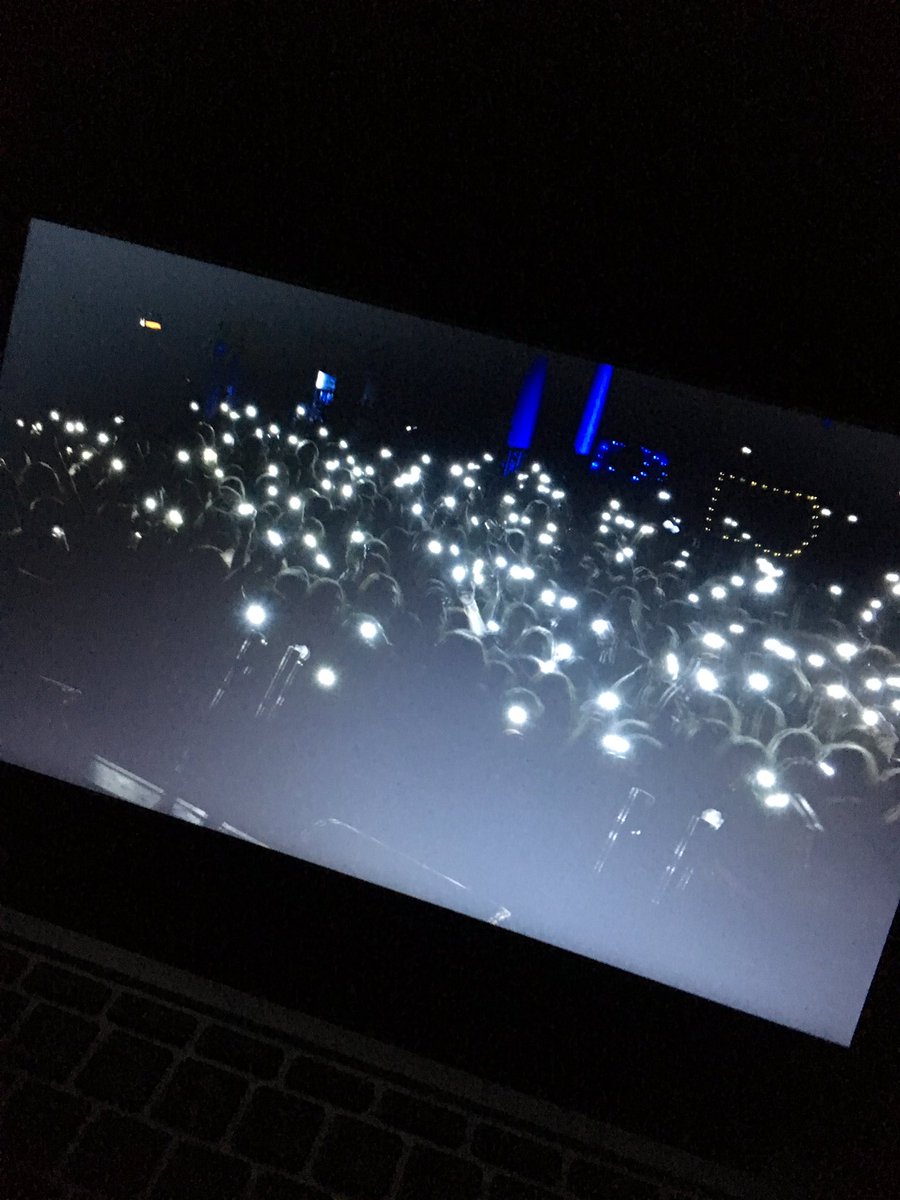 HussAlma's tweet photo. @camerondallas Watching #ChasingCameronNetflix 😍😍 (i don't have the chasing Cameron filter) :(❤ https://t.co/uXj6tasM2o
