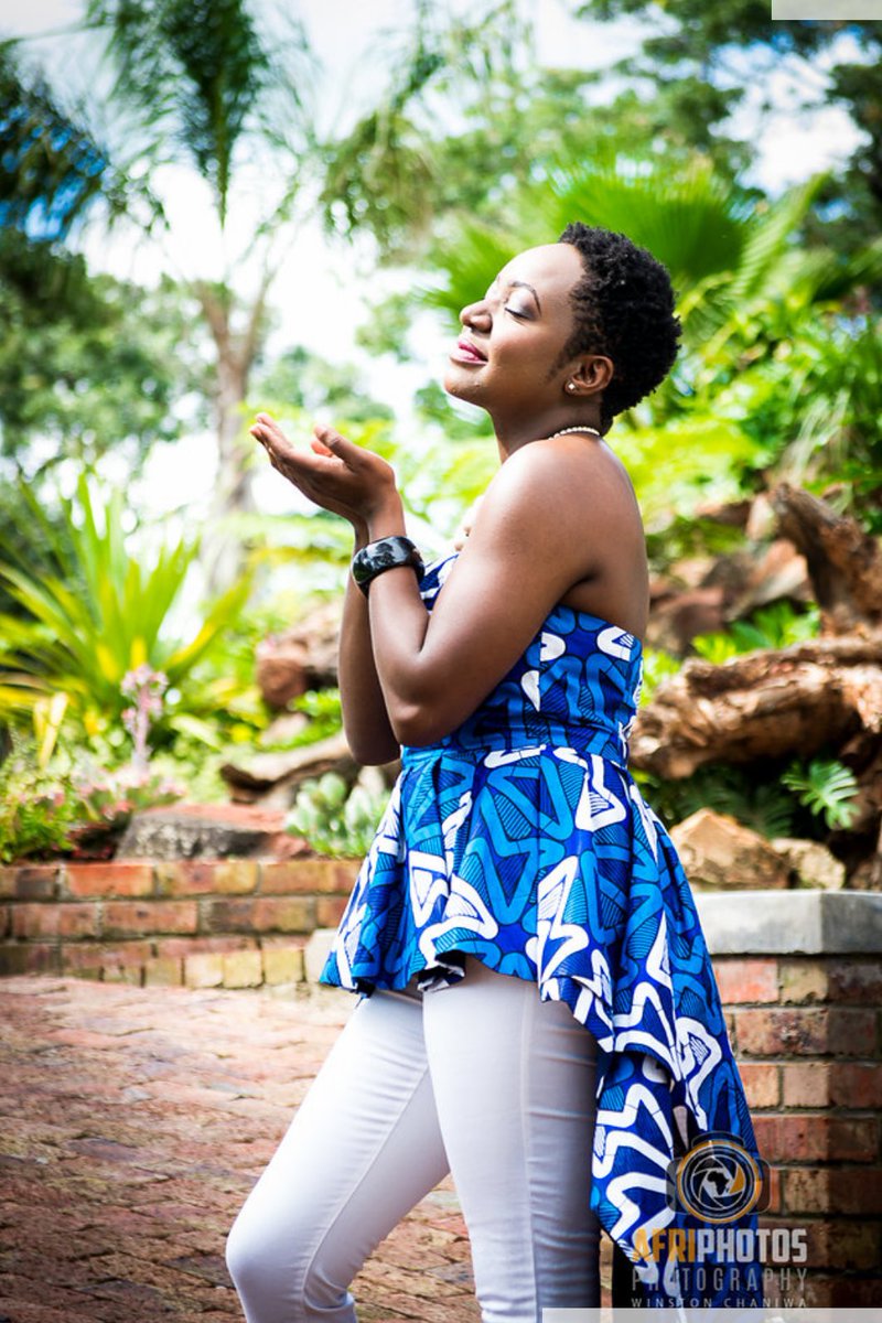 tarironegitare's tweet photo. These were my fav outfits made for me in 2016 by @NKagoro #BlaqueExcellence. Pic by @Afriphotos stay slaying pipo 😍😍😍 https://t.co/YrHOic6hQQ