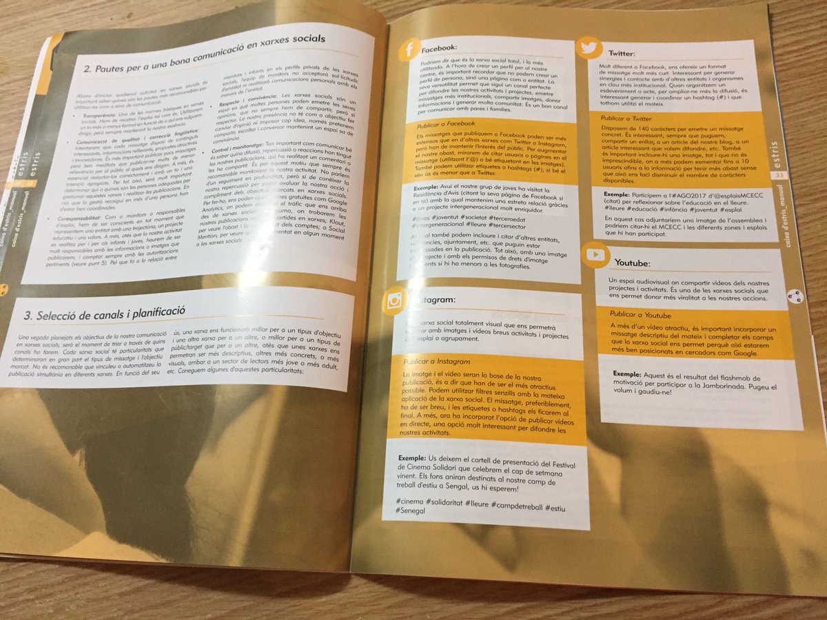edubaulo's tweet photo. Arribar de viatge de preparar la ruta de l'estiu i trobar-me un nou número de la @revistaEstris que parla de les #XarxesSocials a l'#Esplai https://t.co/mNhQ6roKx9