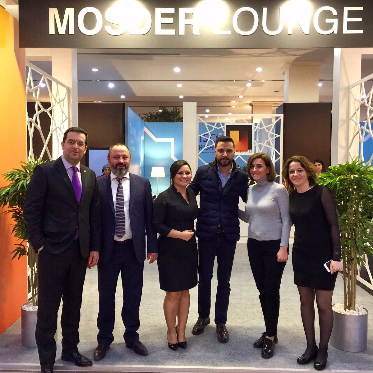 TMOSDER's tweet photo. MOSDER Lounge'da değerli sanatçımız Alişan ile fuarımız ve derneğimiz hakkında keyifli bir sohbet gerçekleştirdik.☕️
#ismob #mobilya https://t.co/KIwAm8ww76
