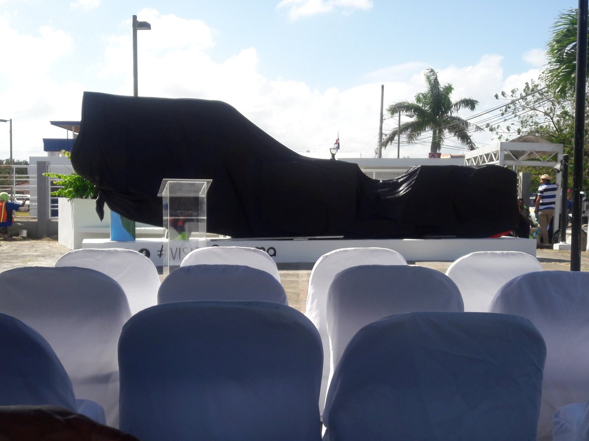 Estamos listos para la inauguración del parador fotográfico de Las Tablas, en el marco del desfile de las #MilPolleras