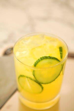 andazweho's tweet photo. Stop by #RHweho tonight for happy hour starting at 5pm! #weho #happyhour #la https://t.co/VoTx3ZshZa