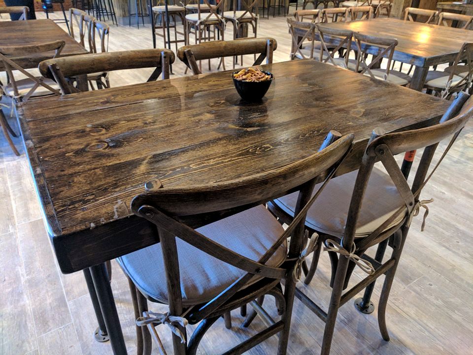 PPPalaceRentals's tweet photo. NEW PRODUCT ALERT: tall harvest tables! Get them while they're hot, folks! #harvesttables #tall #xbackchairs #gotthatrusticlook https://t.co/cGbmf0tWXx