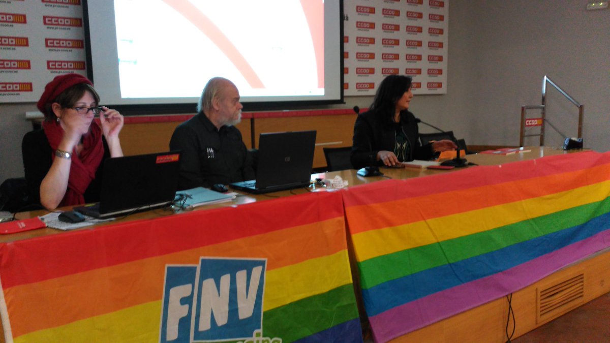 AccioLGTBI's tweet photo. Comenzando la jornada presentación por @CandiBarroso en @ccoopv con @NetwerkRozeFNV @FNV https://t.co/Q94Y3em2MV