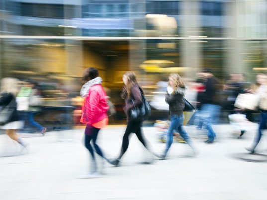 Ecouterre tweet media