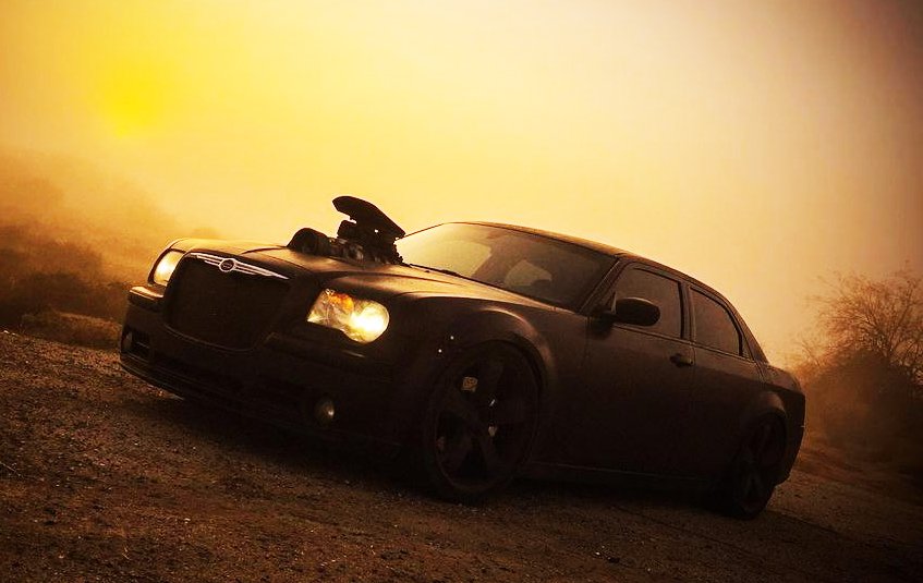 JEGSPerformance's tweet photo. Matt Leischer Shares His 2006 Chrysler 300C SRT8, ""The 6-71 kit was home-built"
#forcedinductionfriday #fancarfriday #blackfriday https://t.co/mcthW2izWh