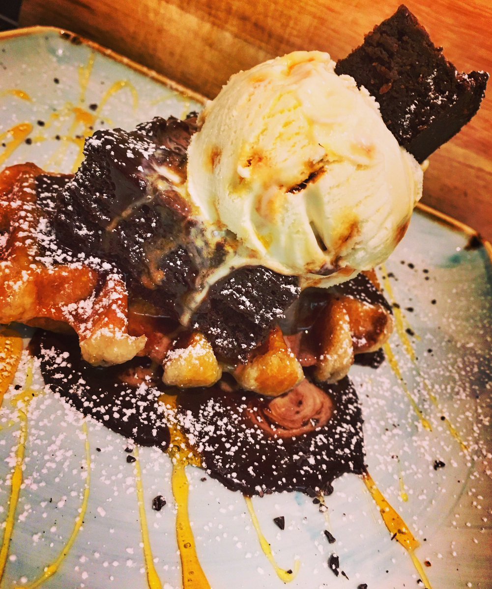 TanneryMoira's tweet photo. Treat night? We're down with that @TanneryMoira. The Waffle Stack! #wafflestack https://t.co/7wKGXzlhGt