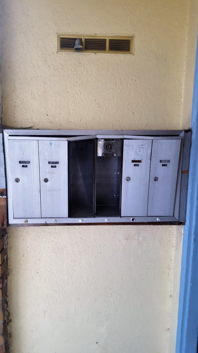 lock_genius's tweet photo. Install new mailbox + remove the old one .
#SanFrancisco #DalyCity #PaloAlto #Pacifica #SanRefael #LocksmithSF #Okland #SanBruno #Collma https://t.co/w4bpMId4Z6