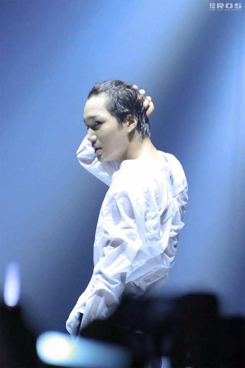 anranranrr's tweet photo. เปียกๆละแม่งดีต่อใจ  #HappyKaiDay #HappyJonginDay https://t.co/A7x3q8QgNf