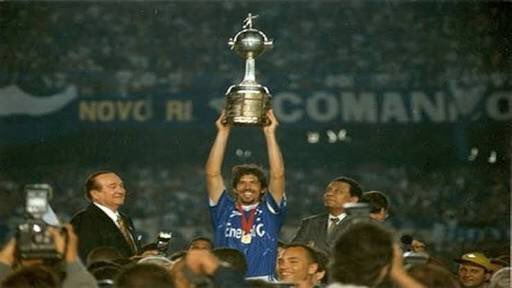 Zeiro_Guerreiro's tweet photo. O Cruzeiro é o 2º clube com mais vitórias fora de casa na história da Libertadores, atrás apenas do Boca. No Brasil é o 1º.

Carrasco. https://t.co/6hNGQ3eXXr