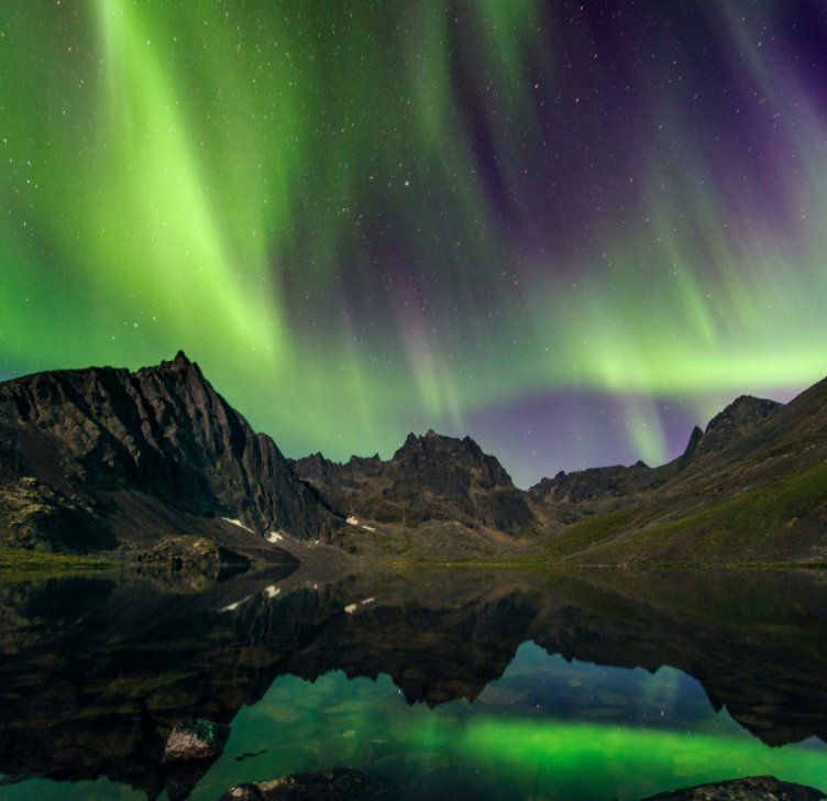 CampCanada's tweet photo. The views that you see in Canada at night are amazing! 😍 https://t.co/8VXMSRMzwc