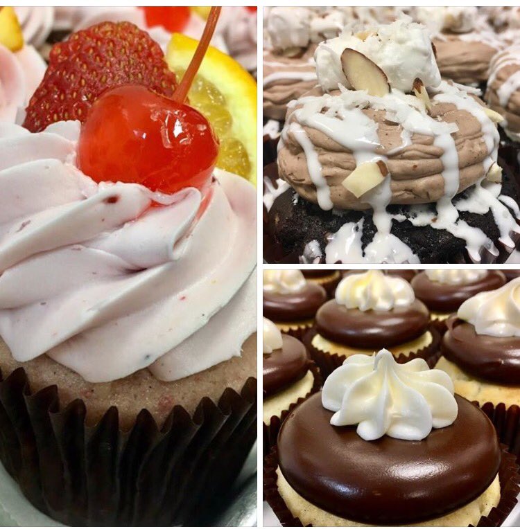 Kick off the weekend with Sangria Splash, Rocky Road Dream &amp; Boston Cream Pie!!  We also have our 15 daily flavors!
