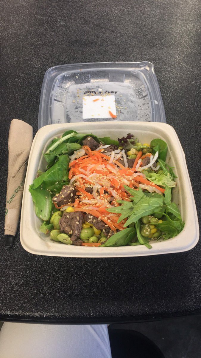 battleonbay's tweet photo. #BasilBox provided us with some amazing lunches! 😍 #BOB17 https://t.co/SCLqLOkJTy