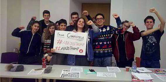 SindicaEstudian's tweet photo. Comienza campaña resistencia contra @realDonaldTrump !En Valencia y Compostela solidaridad con lucha @soc_students https://t.co/yV6MCgaPtG
