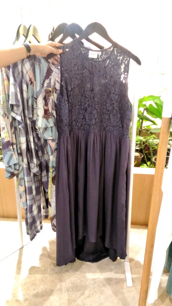 RitchStyles's tweet photo. Subtle floral gowns & dresses from @junaroseglobal are something fresh and contemporary for the plus size people out there #SS17Preview https://t.co/ja7pVvgr3o