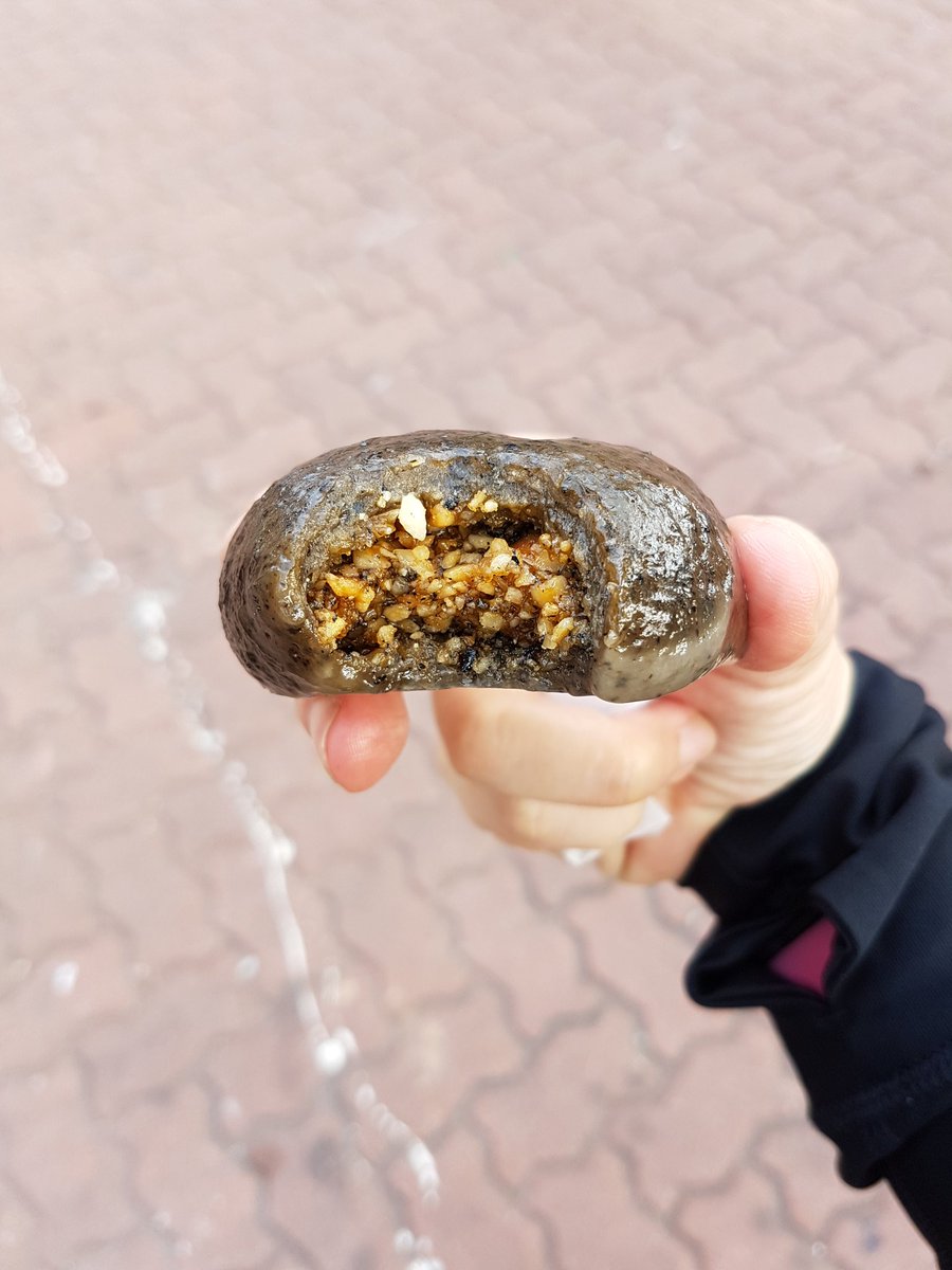 MaggieYLau's tweet photo. @travelskills eat as much as your stomach can hold #TravelSkills #FoodieLife #LocalEats #DiscoverHongKong https://t.co/VHaxkWDuny