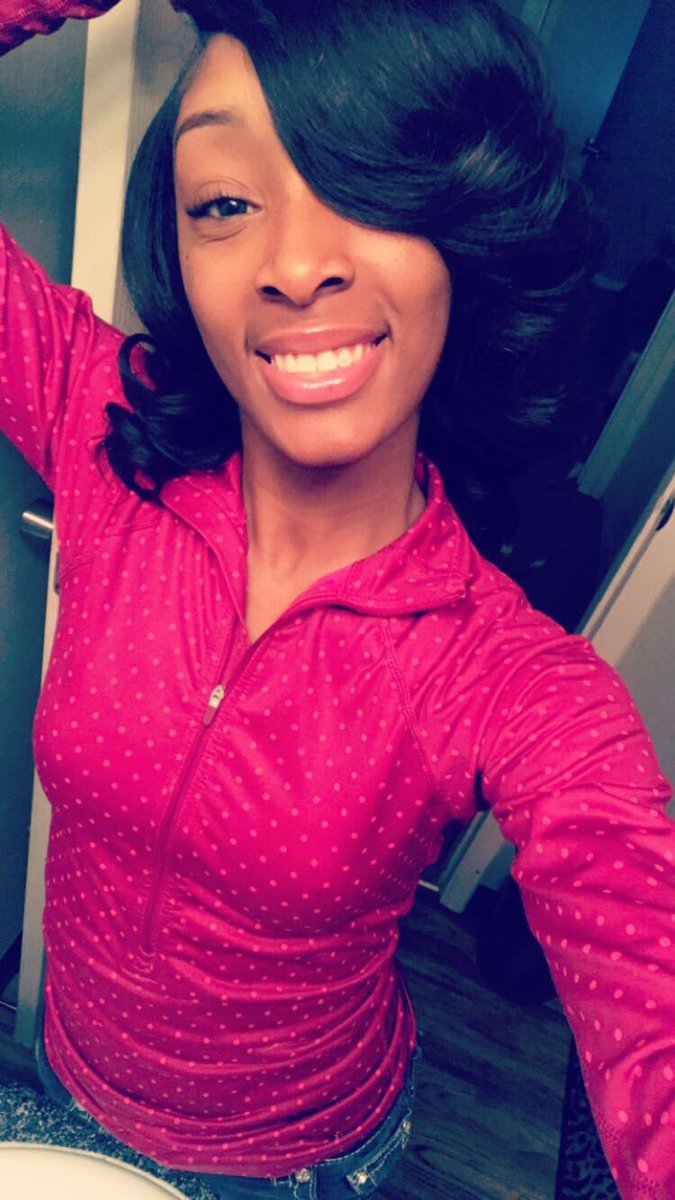 _kiaera's tweet photo. Shop @TheManePlugKC #TheManePlug #KCHair #BestHairinKC 🔌💋 https://t.co/Tb63ru1zww
