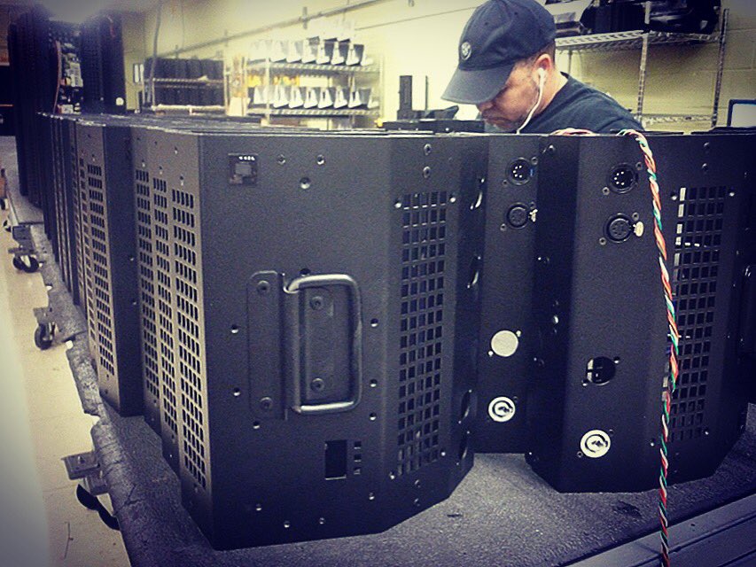 altmanlighting's tweet photo. It's #Friday in the #AltmanLighting shoplife building #SpectraCyc 100 #LED luminaires getting them ready for your next #lightingdesign. https://t.co/iqVREdiMpO