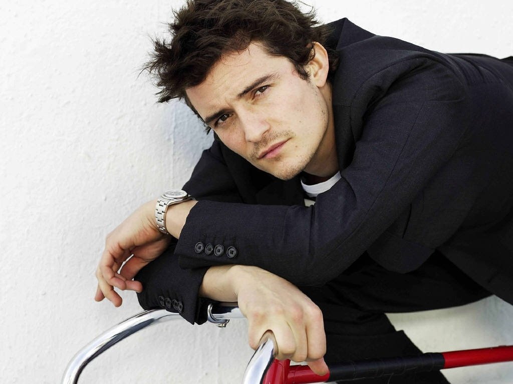 Happy birthday to Orlando Bloom ! This incredible actor who
does not stop surprising me... 