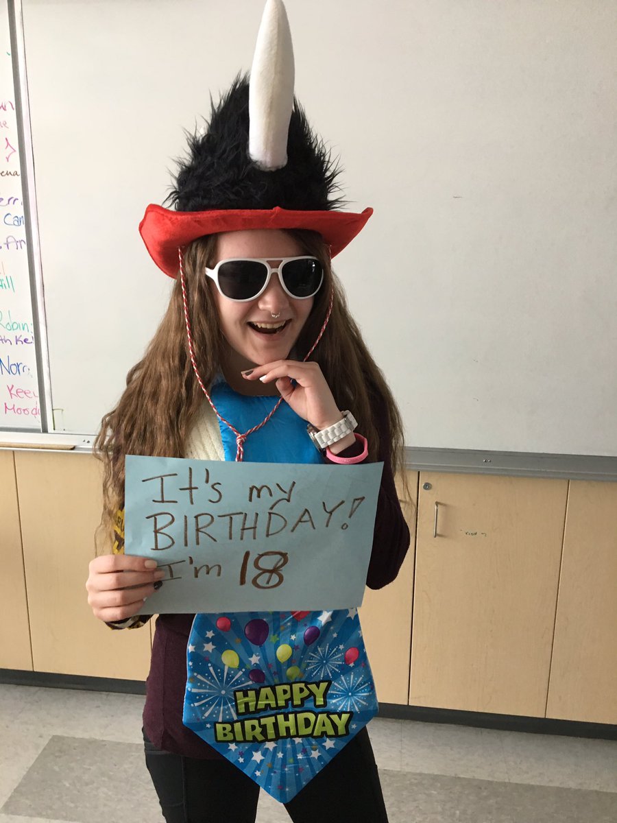 MisssMcleod's tweet photo. Our world issues class would like to wish our amazing Andrea a HAPPY 18th BIRTHDAY! https://t.co/1KNOUskq4p
