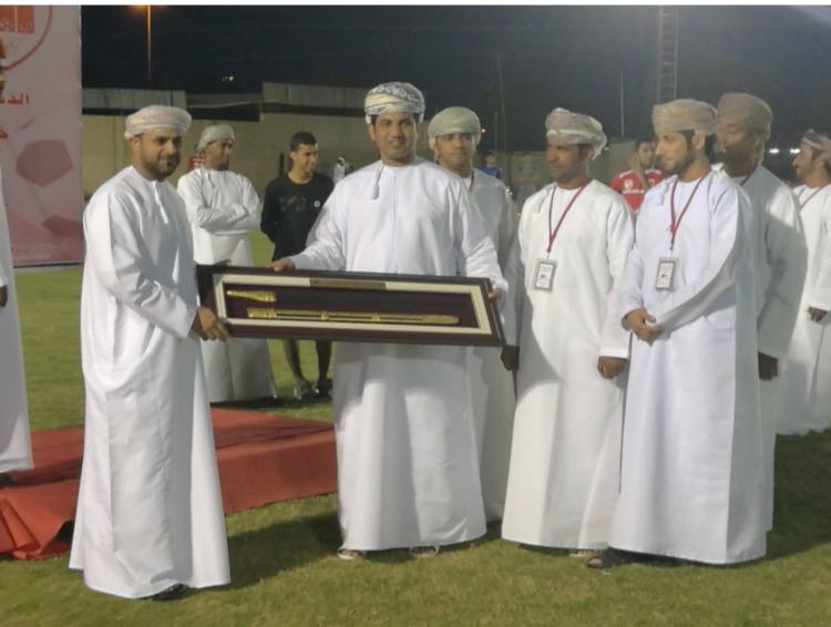 تتقدم اداره فريق ديل ال بريك بالشكر والتقدير للشيخ حمد بن مرهون المعمري لرعايته حفل ختام بطوله ديل ال بريك لكره القدم للشباب