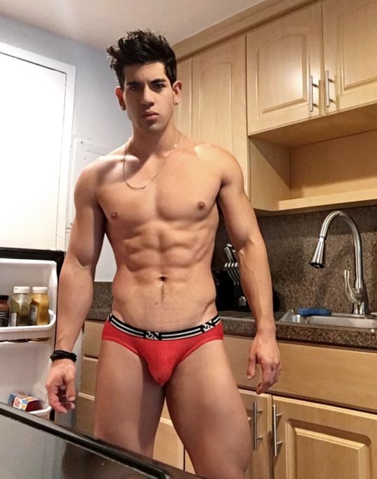 stealth4men's tweet photo. #Bulge #StealthForMen #MaleEnhancement https://t.co/0Ao8SYBPha