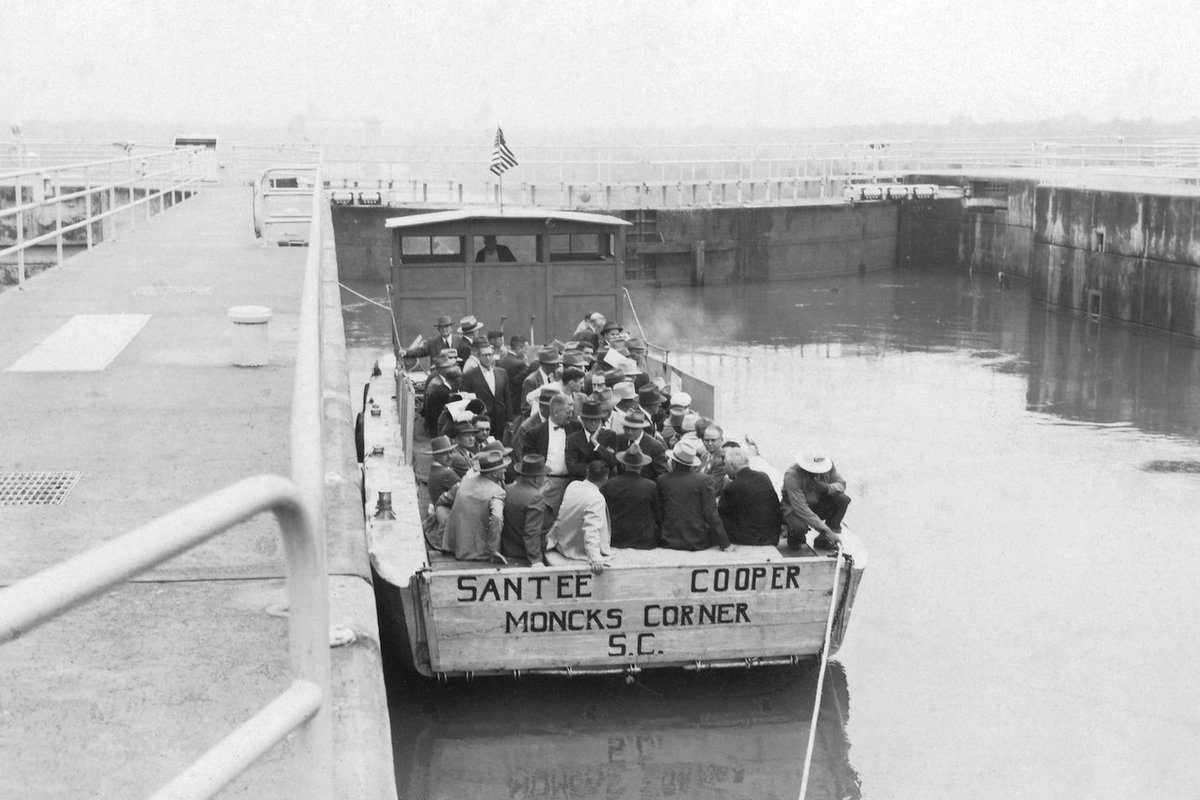 santeecooper's tweet photo. 1/13/1942: Pinopolis Lock at the Jefferies Hydroelectric Station near #MoncksCorner was first operated. #SClakes #SanteeCooper https://t.co/J3yJOeunMp