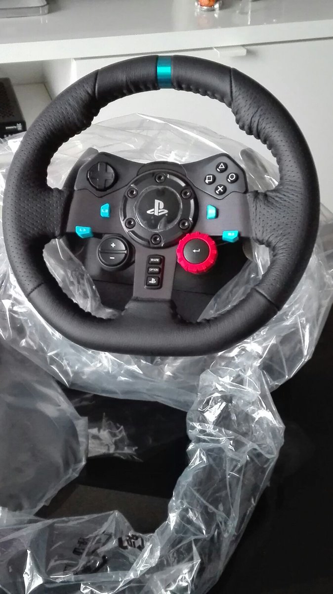 DriversparadeCb's tweet photo. Se vende Logitech G29 nuevo sin uso, con un año de garantía. Interesados pónganse en contacto mediante Md https://t.co/uQeQcpY8v6