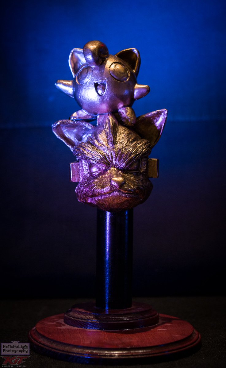 HelloItsLi's tweet photo. Day 0+Extras from #KIT2017.Up close,detailed shots of the custom sculpted trophies
https://t.co/Hwm7en0s0k
High res: https://t.co/3JZzwkLhXf https://t.co/AUpfb4OMtW