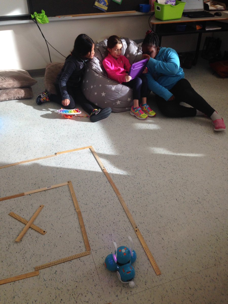 MrsGoodhue's tweet photo. Programming Dash, coding and mPower! Good work grade 3's! https://t.co/XAjN4QFId7